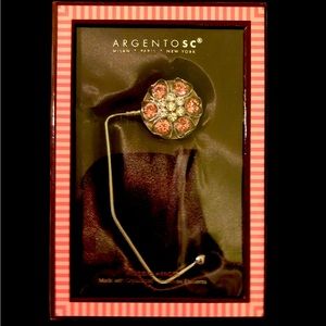 Elegant Handbag Hanger!